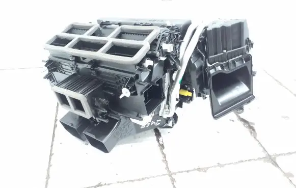 Porsche Taycan 9J1 Interior heater climate box assembly CZ116761490 CZ116243953
