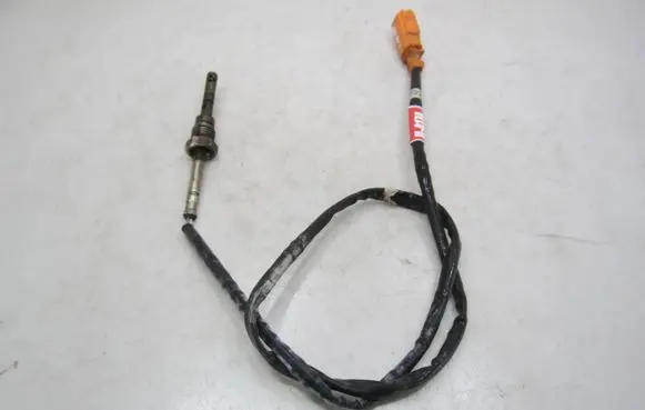 Volkswagen Golf VI Exhaust gas temperature sensor 03L906088CC