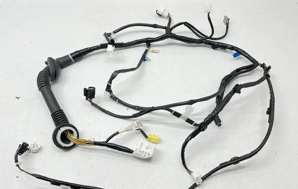Subaru Forester SK Front door wiring loom SJ020 81821