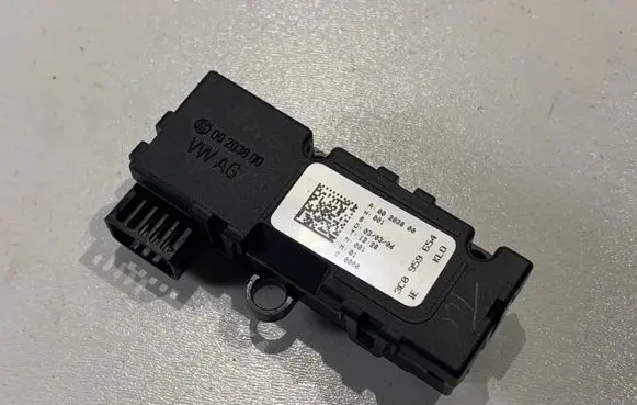 Volkswagen PASSAT B6 Steering angle sensor 3C0959654