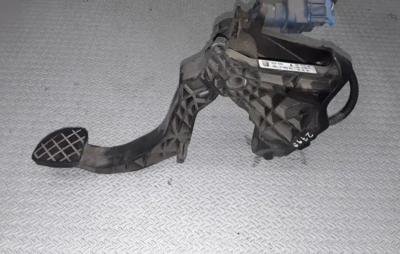 Clutch pedal