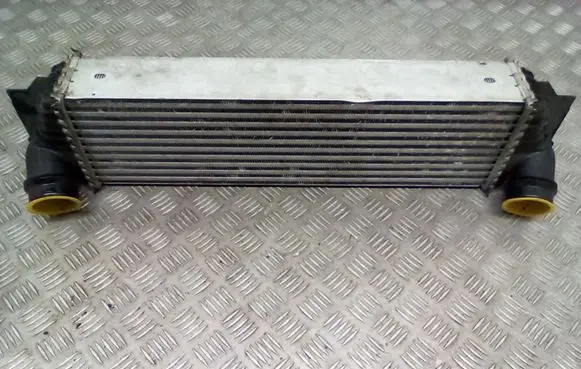 BMW 5 F10 F11 Intercooler radiator 7805629