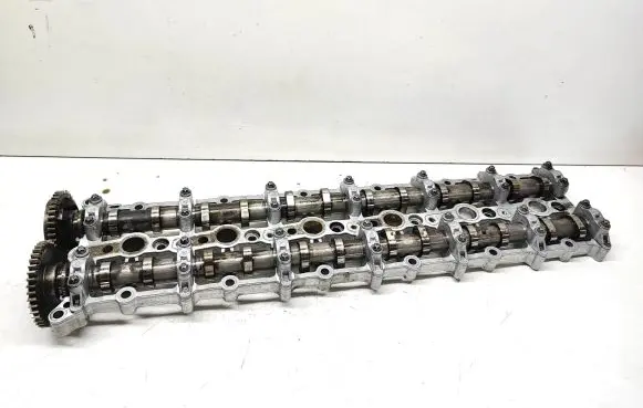 BMW X5 E70 Camshaft 8509121 8509120 7800044