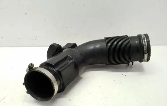 Audi Q7 4L Air intake duct part 06E129629R