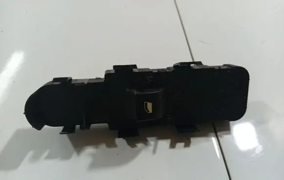 Citroen C4 I Picasso Electric window control switch 96639377ZD