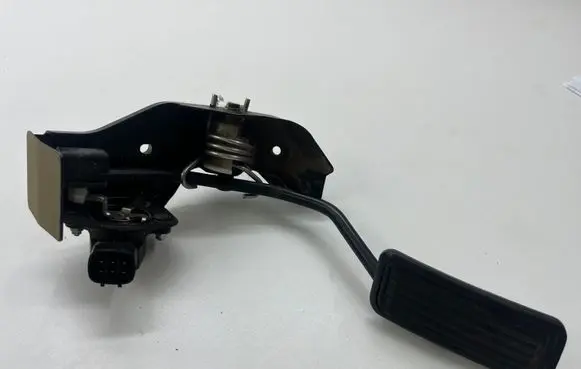 Toyota Corolla Verso AR10 Accelerator throttle pedal 8928152021