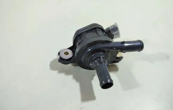 Toyota C-HR I Electric auxiliary coolant/water pump G904047040