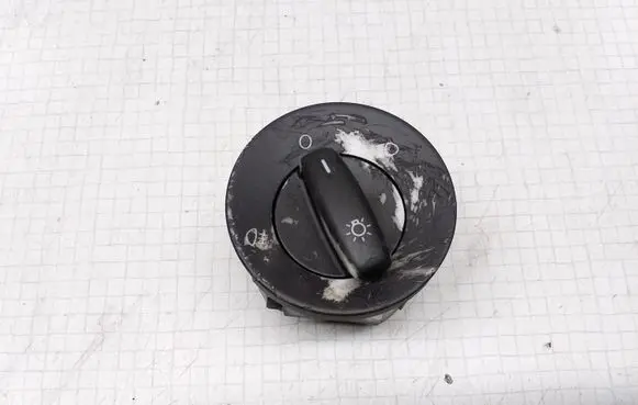 Skoda Octavia Mk2 (1Z) Light switch 1Z0941431B