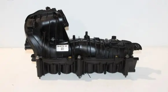 BMW 1 E81 E87 Intake manifold 7810179