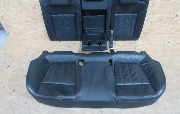 Opel Insignia A Second row seats 