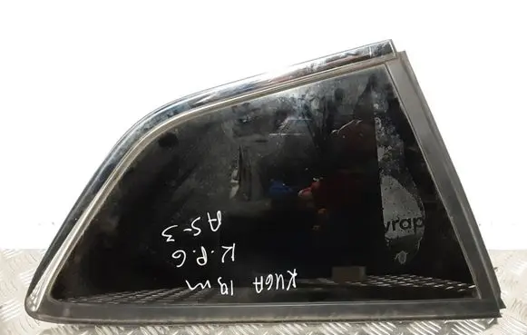 Ford Kuga II Rear side window