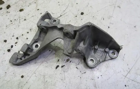 Nissan Qashqai Other engine bay part 147174072R