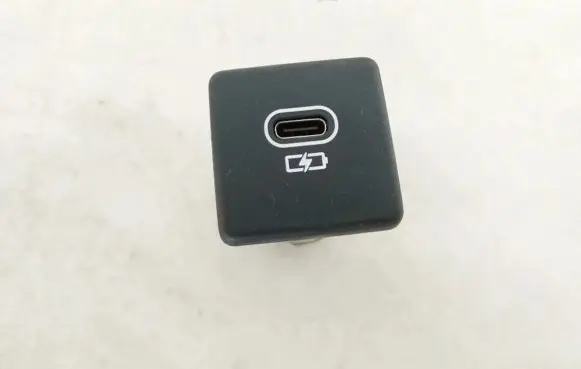 USB socket connector
