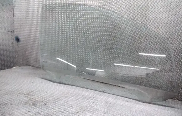 Smart ForFour I Front door window glass four-door