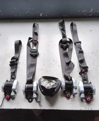 Dacia Spring Set of seat belts 985108100R 404959