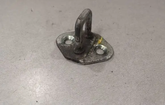 Fiat Freemont Loading door lock loop/hook striker 