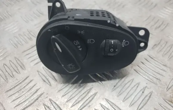 Ford Focus Light switch 2M5T13A024EA