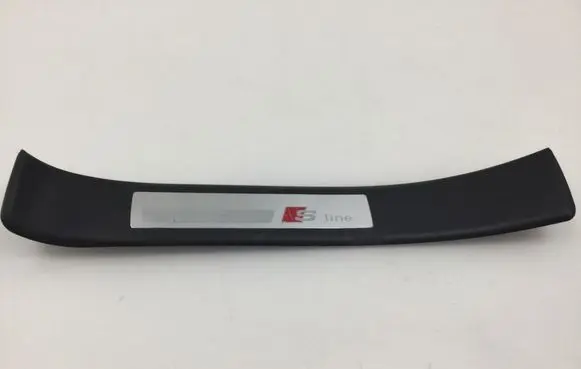 Front sill trim cover