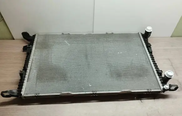 Audi A6 S6 C7 4G Coolant radiator 8K0121251L VP7TBH8005AE