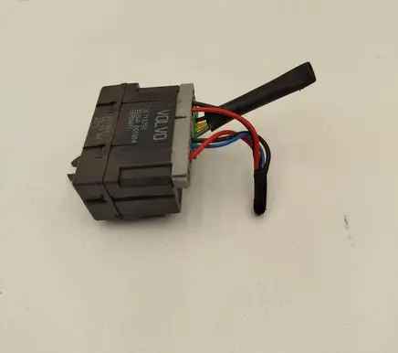 Volvo V70 Seat heating relay 30710791 061004