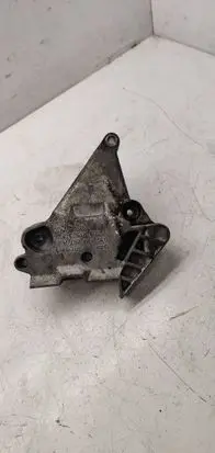 Audi A4 S4 B7 8E 8H Engine mounting bracket 03G199207A 500KTS32