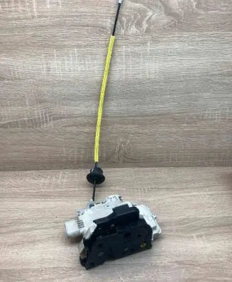 Audi A6 S6 C6 4F Front door lock EKLWG00