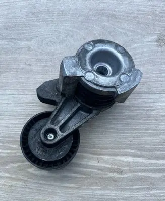 BMW X1 E84 Alternator belt tensioner 7582946 11287582946