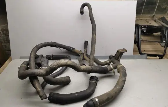 Peugeot Boxer Engine coolant pipe/hose