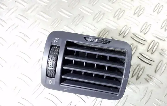 Volkswagen PASSAT B5 Dashboard side air vent grill/cover trim 3B0819703D 95162310 1841907001