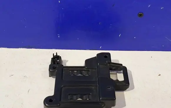 Polestar 2 Holder (bracket) 32228067