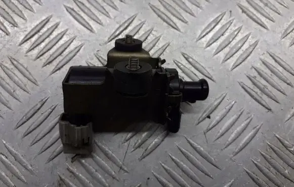 Toyota Yaris Turbo solenoid valve 25819-33010