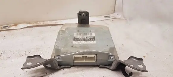 Toyota Prius (XW20) Gearbox control unit/module 8953547020
