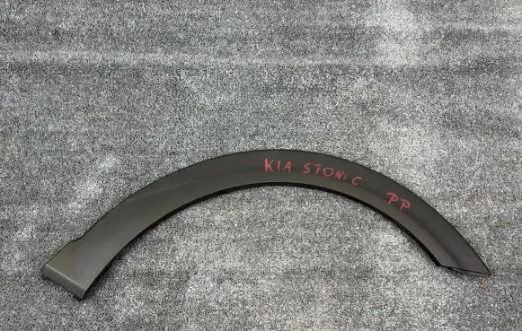 Front arch trim