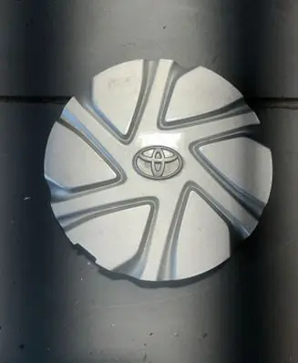 Toyota Aygo AB40 Original wheel cap 4260B0H010