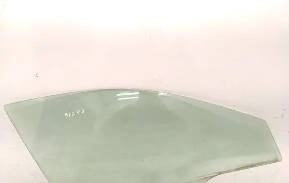 Honda Accord Front door window glass four-door 43R00035 AS2 M2H5