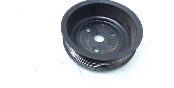 Opel Zafira B Water pump pulley 