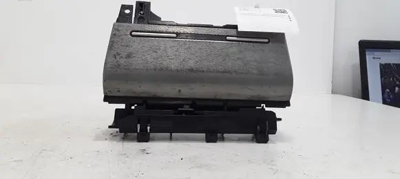 Audi A4 S4 B6 8E 8H Ashtray (front) 8E0857951