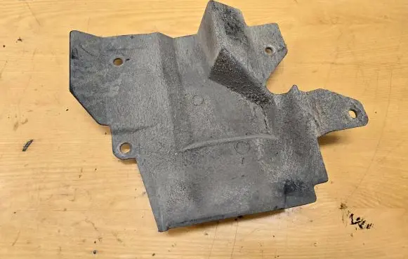 Mazda CX-7 Front underbody cover/under tray 
