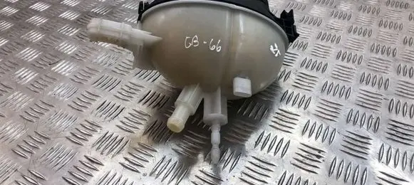 Mercedes-Benz E C207 W207 Coolant expansion tank/reservoir A2045000549