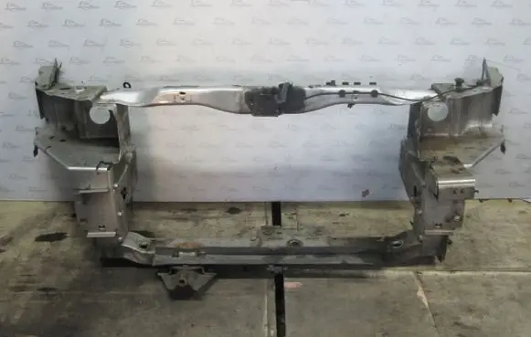 Chrysler Voyager Radiator support slam panel