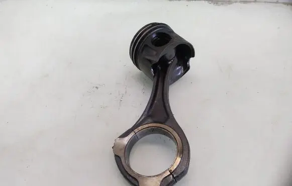 Mercedes-Benz R W251 Piston with connecting rod