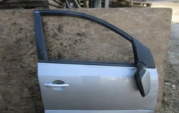 Renault Koleos I Front door