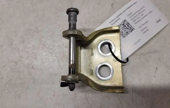 Citroen C4 Grand Picasso Front door lower hinge 