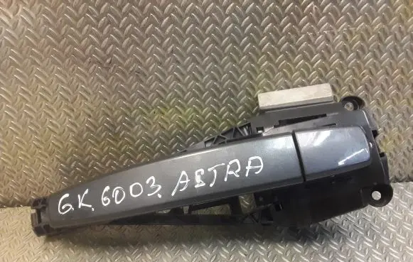 Opel Astra J Front door exterior handle 13308537
