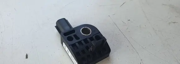 Hyundai ix35 Airbag deployment crash/impact sensor