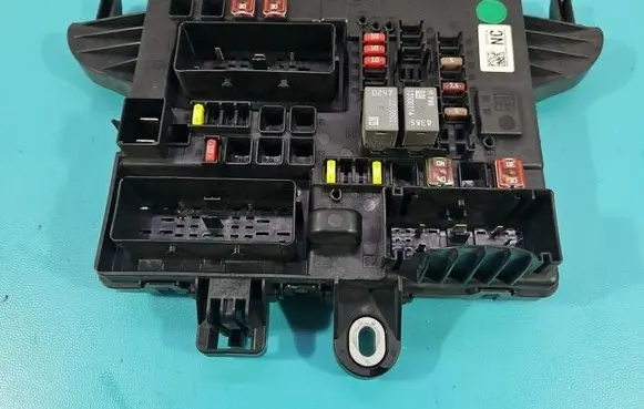 Opel Insignia A Fuse box set 544949969 IMPRK1515565