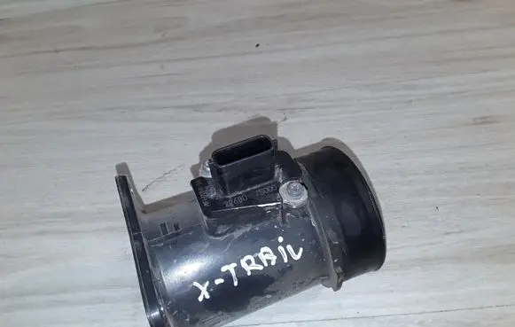 Nissan X-Trail T30 Mass air flow meter AFH70M384Y24 226807S000