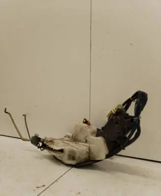 Suzuki Liana Front door lock SAE073 B08SPLL