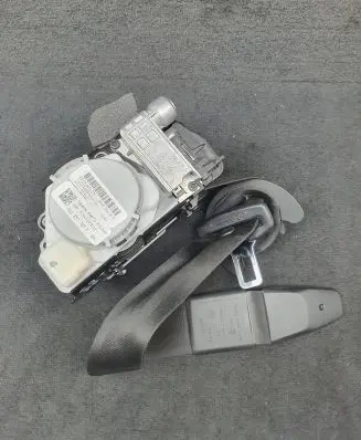 Audi A6 S6 C7 4G Front seatbelt 4G8857705F 193857737A