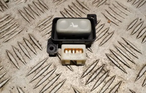 Lexus IS 220D-250-350 Seat control switch 182907